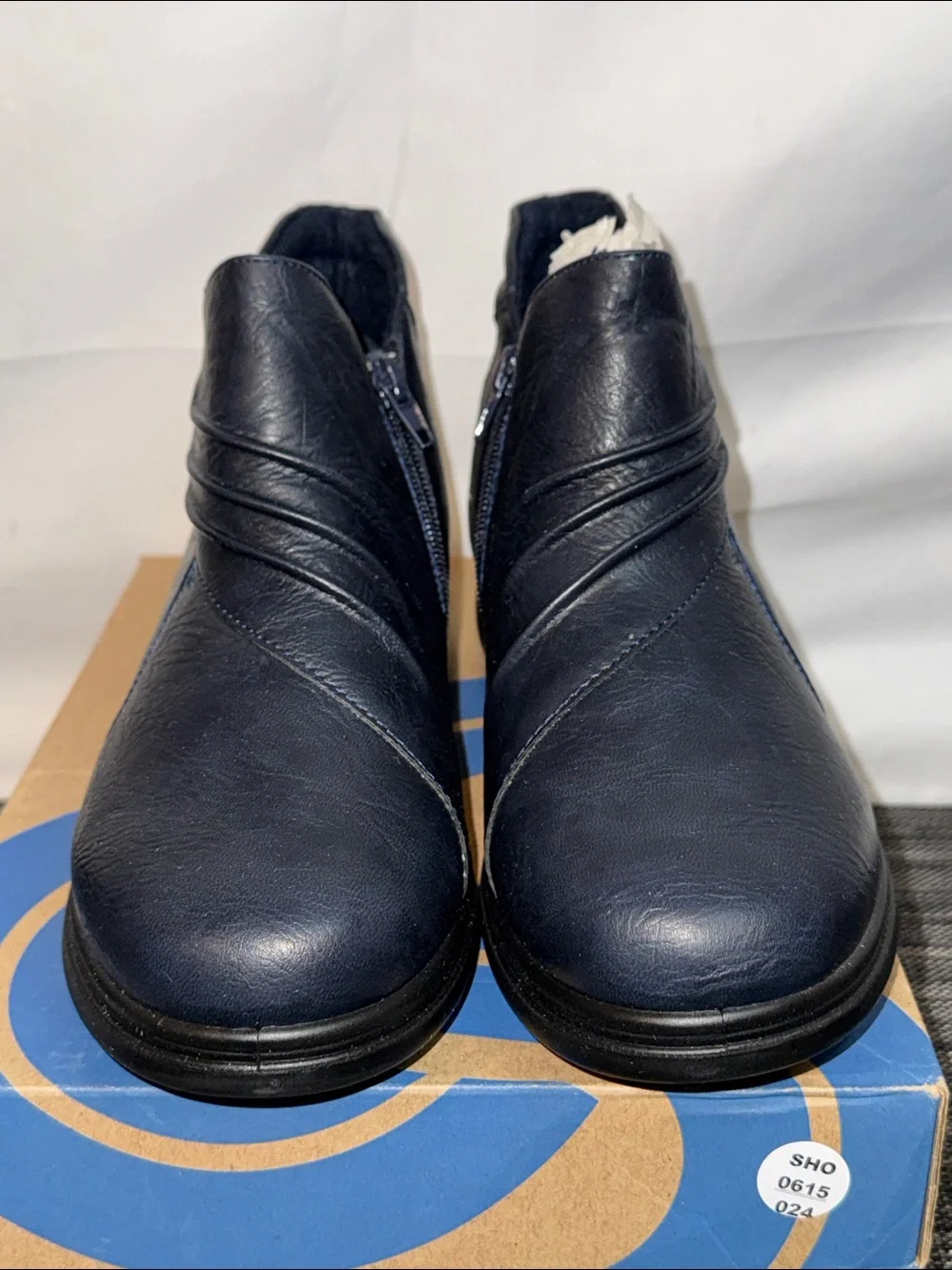 Clarks Laurieann Park Mid ankle boots
